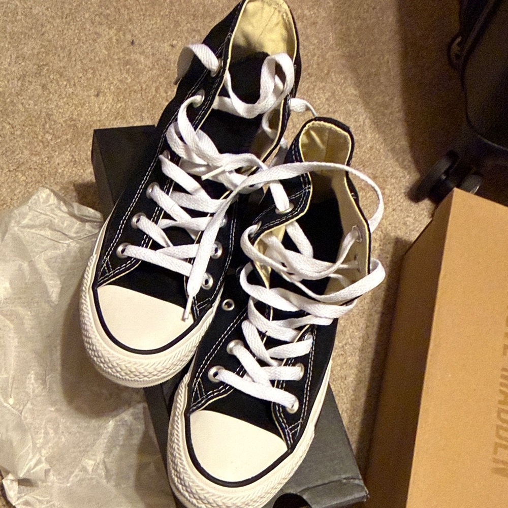 Black high top converse